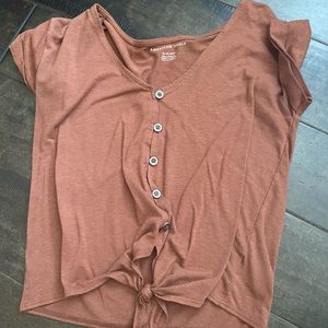American Eagle button up tee